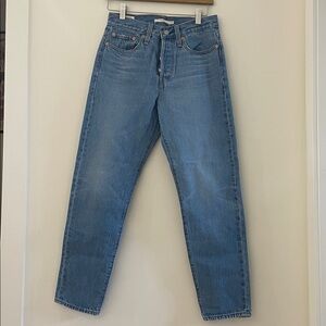 Levi’s Wedgie Jeans size 27